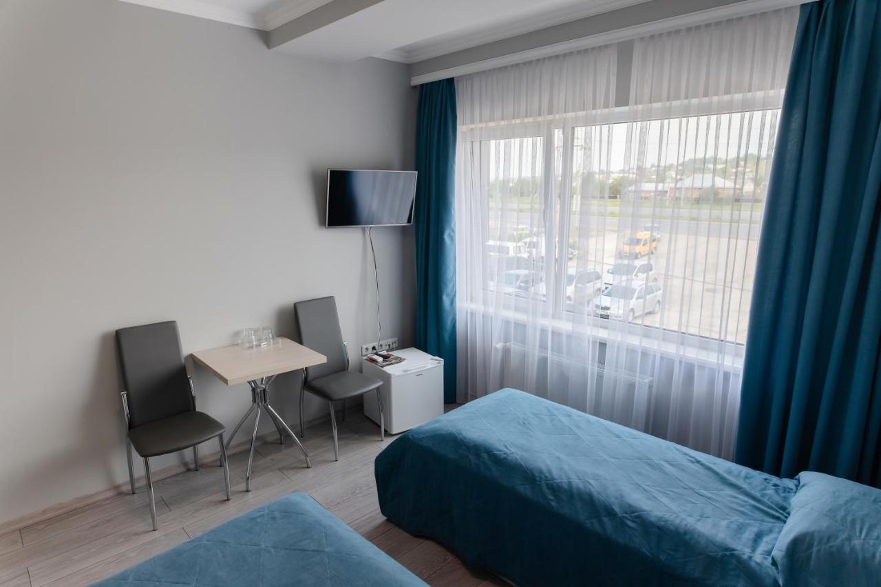 Af Trans Hotel Marshyntsi Eksteriør bilde
